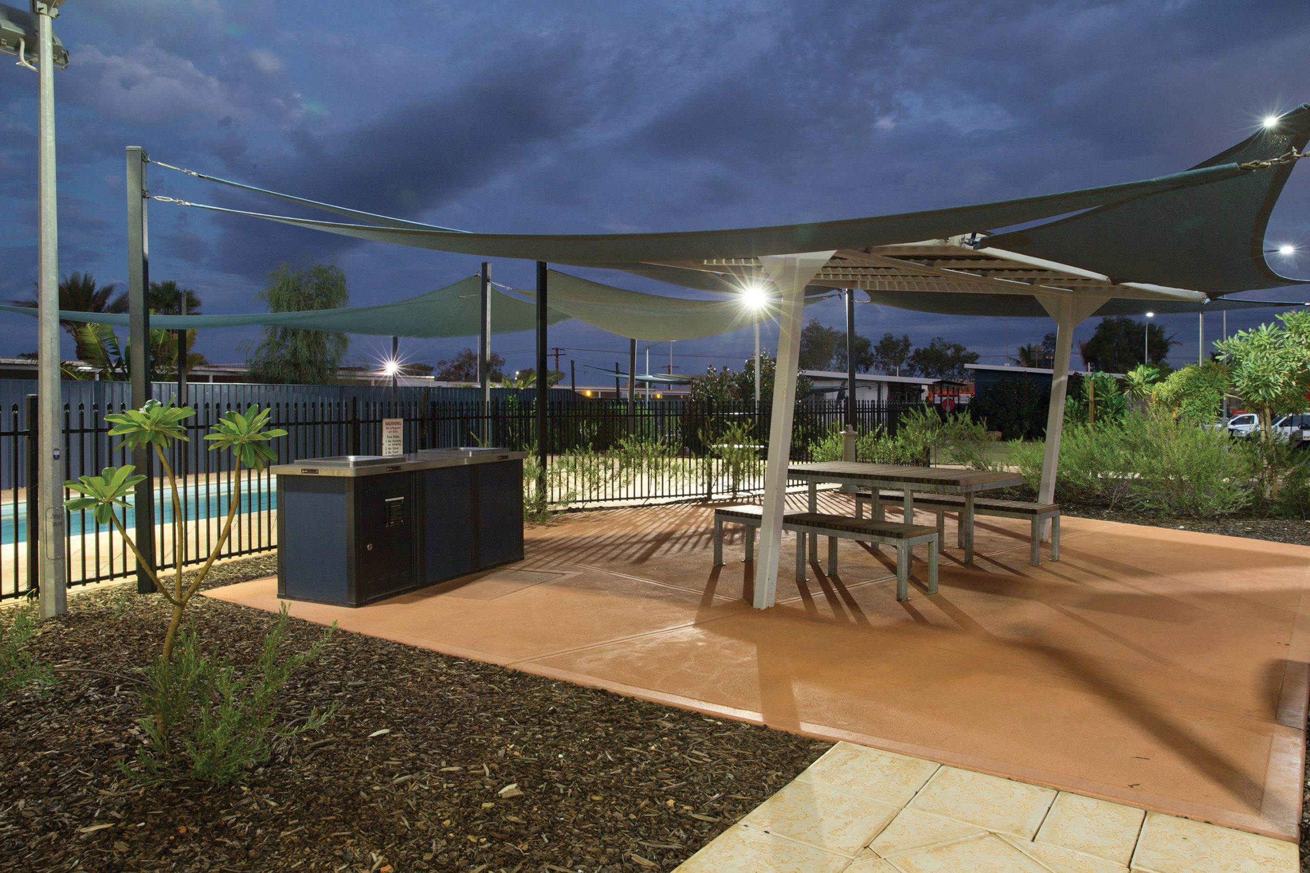 Velocity Village Accommodation Karratha Pool & BBQ